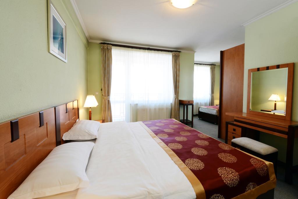 Narantuul Hotel Ulán Bator Habitación foto